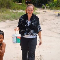 Volunteering with kids in the Amazon!