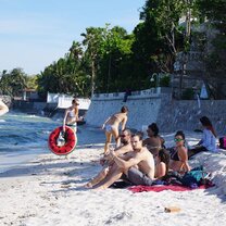 Hanging with some great friends at the beach 