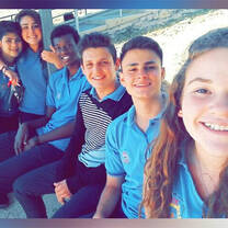 make international friends while studying in costa rica