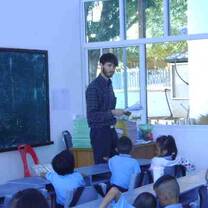 Volunteer teaching in Thai School 