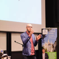 Tutor James Wenley is a theater practitioner, academic and critic specializing in the theater of Aotearoa/New Zealand.