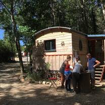 eco-volunteer in france