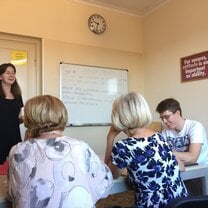 TEFLer teaching italian students at Via Lingua Florence
