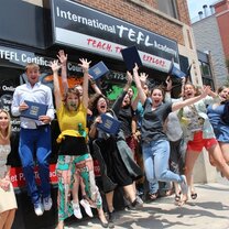 An International TEFL Academy graduating class in Chicago
