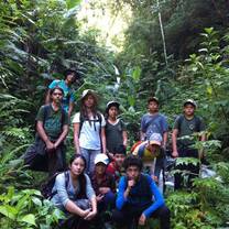 Group of children on the Inca Trail to Santa Teresa