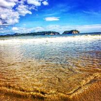 Playa Samara and Isla Chorra: local island people can kayak or paddleboard out to