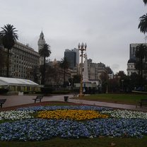 Madres de Mayo Plaza 