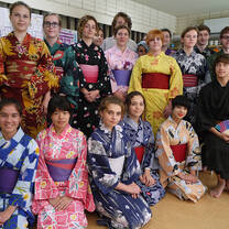 Make international friends while learning Japanese.