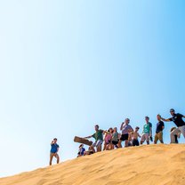 sand dunes chile, students