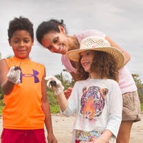 Costa-Rica-The-Sea-Turtle-Initiative-with-Discover-Corps