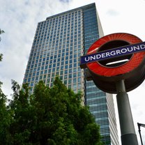 Underground sign with JP Morgan building in the background