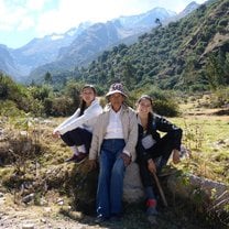 Hiking the high Andes in search for medicinal plants and herbs with the local herbologist