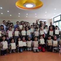 Shanghai TEFL Course kids with certificates
