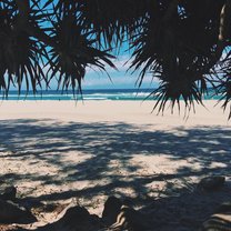 I spent a great amount of time hanging out at this beach and in the Burleigh Heads area, a great spot to soak up the sun, surf, meet locals, shop, and eat.