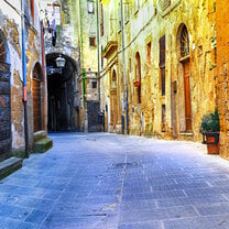 A picturesque street in Italy