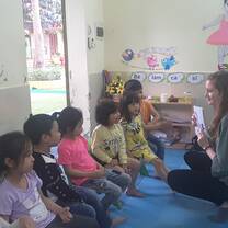 Volunteer teaching English in Hanoi 