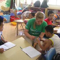 projects abroad volunteer in vietnam classroom