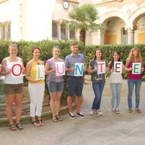 volunteer cmmunity-service