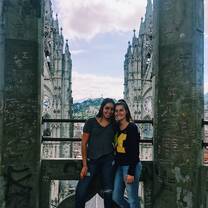 Touring Basílica del Voto Nacional.