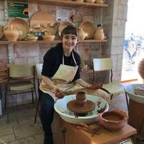 My English coordinator hooked me up with my passion: Pottery!!