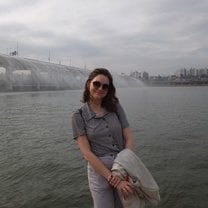 Amanda at the Han River in Seoul March 2018