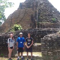 Participants visiting Xunantunich mayan temples.