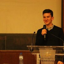 Competing as the only non-French student in the Concours d’éloquence at the Sorbonne Nouvelle Kevin Medansky Sweet Briar College JYF in Paris 3 Sorbonne Nouvelle