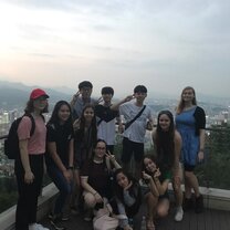 한국 친구들 (Korean Friends)