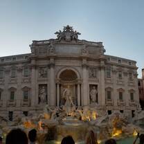 Trevi Fountain 