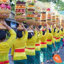 Volunteering in Bali while discovering the beautiful Balinese culture.