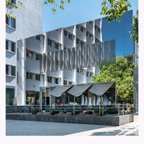 Blackbird facade