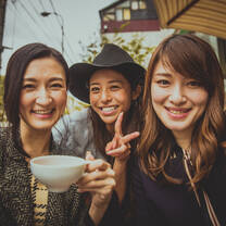 Canadian intern with Japanese friends having lunch in Japan