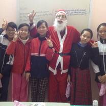 Volunteer teaching in Hanoi Vietnam - christmas