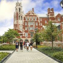 Experience life as a true Yale Student 