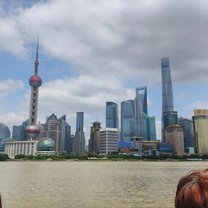 the famous peninsula holding Shanghai's most famous buildings 