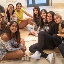 Cambridge Scholars' Programme: Explore the UK & Paris this summer! 