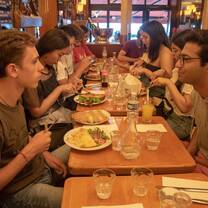 Cambridge Scholars' Programme: Explore the UK & Paris this summer! 
