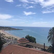 Discovering the beach and Roman gladiatorial arena in Tarragona - Absolute Internship Barcelona
