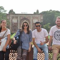 Trip to Agra (Taj Mahal and Agra Fort) with volunteer from Portugal, France, Egypt and USA with The Tarzan Way