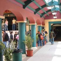Ecuadorian architecture with brightly colored walls. 