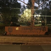 Uni sign