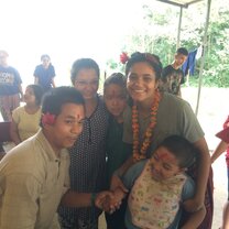 My last day of volunteer project :( This picture was taken on my last day of volunteer project.  When the picture was taken i was smiling but 20 minutes later i start crying because i was so sad to leave the school and the kids.