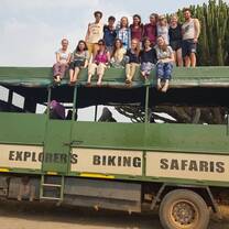 Safari adventures in Uganda on a volunteering gap year