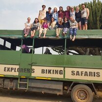 Safari adventures in Uganda on a volunteering gap year