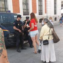 Volunteer project: Cadena de Favores (doing nice gestures to people you meet on the streets)