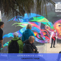 Students at the graffiti tour