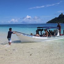 Island hopping & snorkelling 