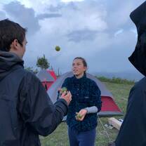 Juggling on top of Mogote