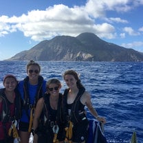 Sailing up to Saba