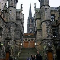 Showing off the University of Edinburgh to my visiting parents- who wouldn't want to study here??